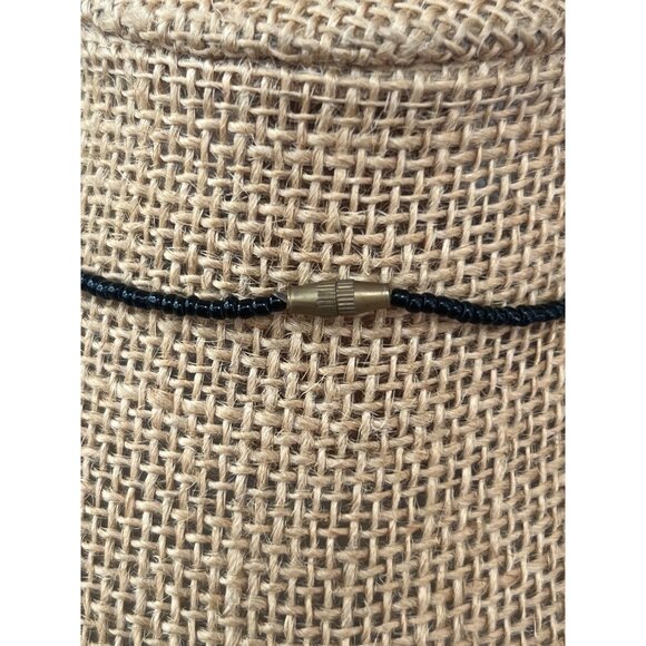 Vintage Black Seed Bead Necklace Carved Bone Pendant Screw Barrel Clasp 17" - Picture 4 of 4